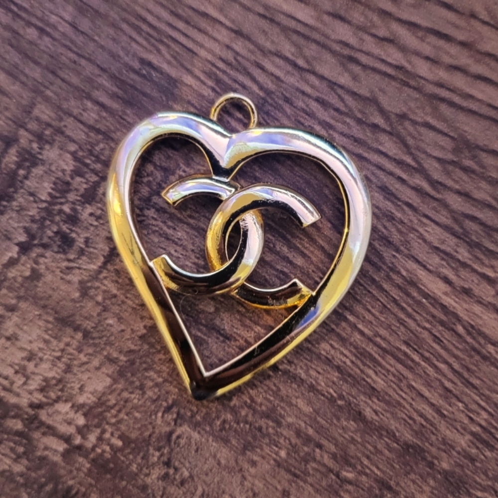 Pendant - Charm